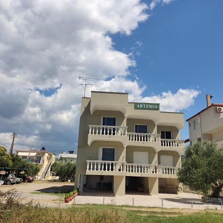 Apartamento Pansion Artemis Mavrovoúnion Exterior foto