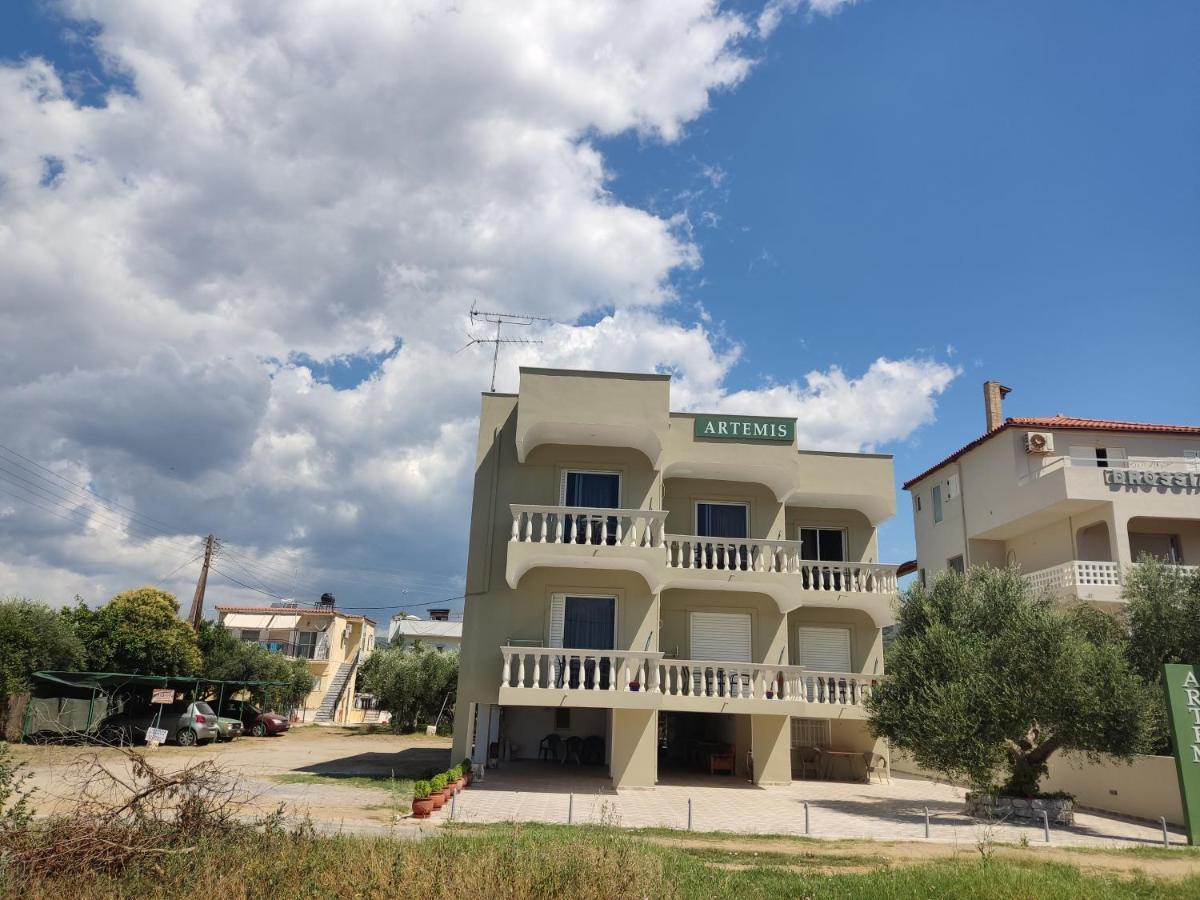 Apartamento Pansion Artemis Mavrovoúnion Exterior foto