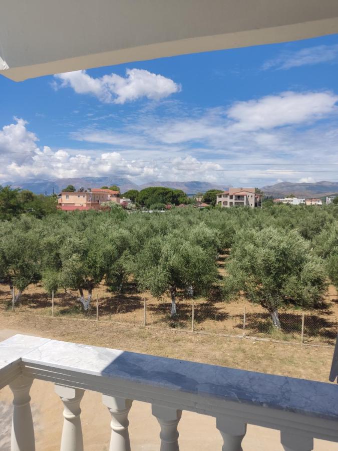 Apartamento Pansion Artemis Mavrovoúnion Exterior foto