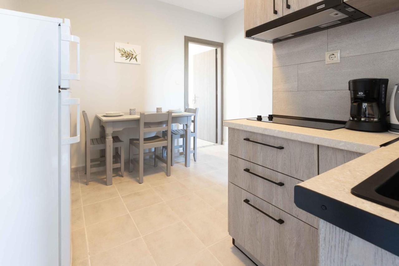 Apartamento Pansion Artemis Mavrovoúnion Exterior foto