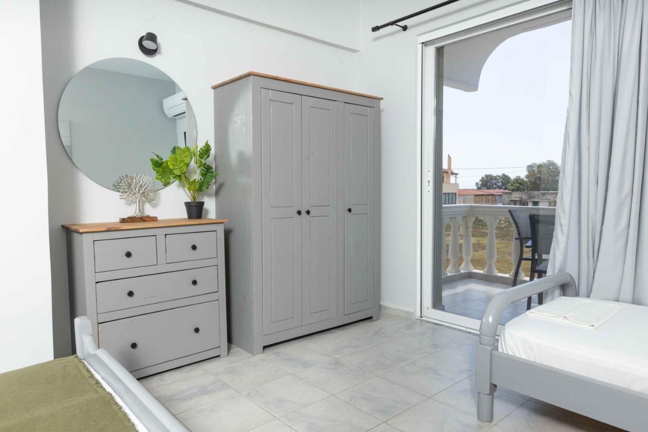Apartamento Pansion Artemis Mavrovoúnion Exterior foto