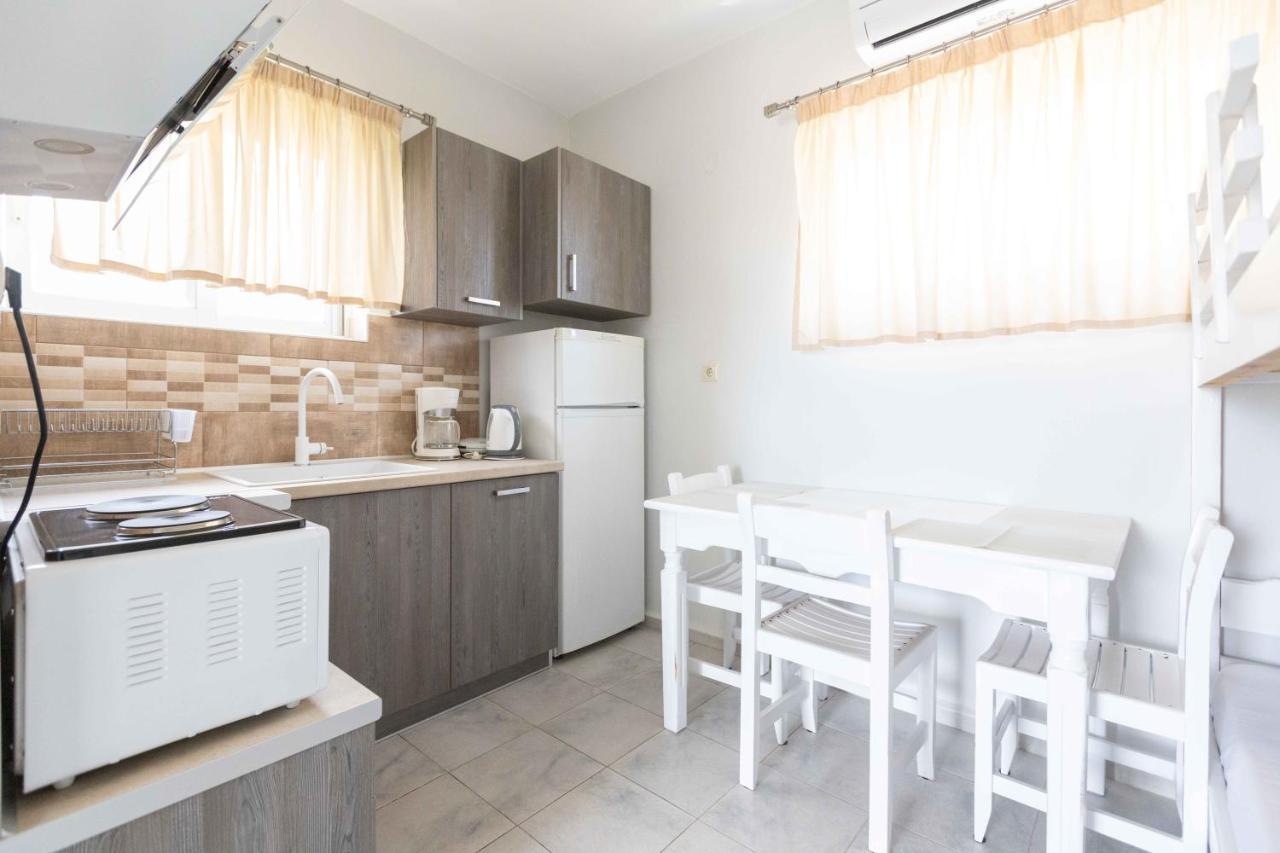 Apartamento Pansion Artemis Mavrovoúnion Exterior foto