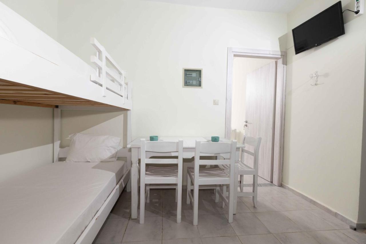 Apartamento Pansion Artemis Mavrovoúnion Exterior foto