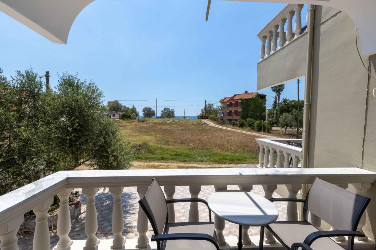 Apartamento Pansion Artemis Mavrovoúnion Exterior foto