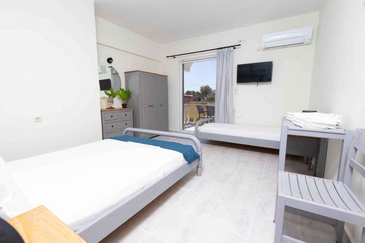 Apartamento Pansion Artemis Mavrovoúnion Exterior foto